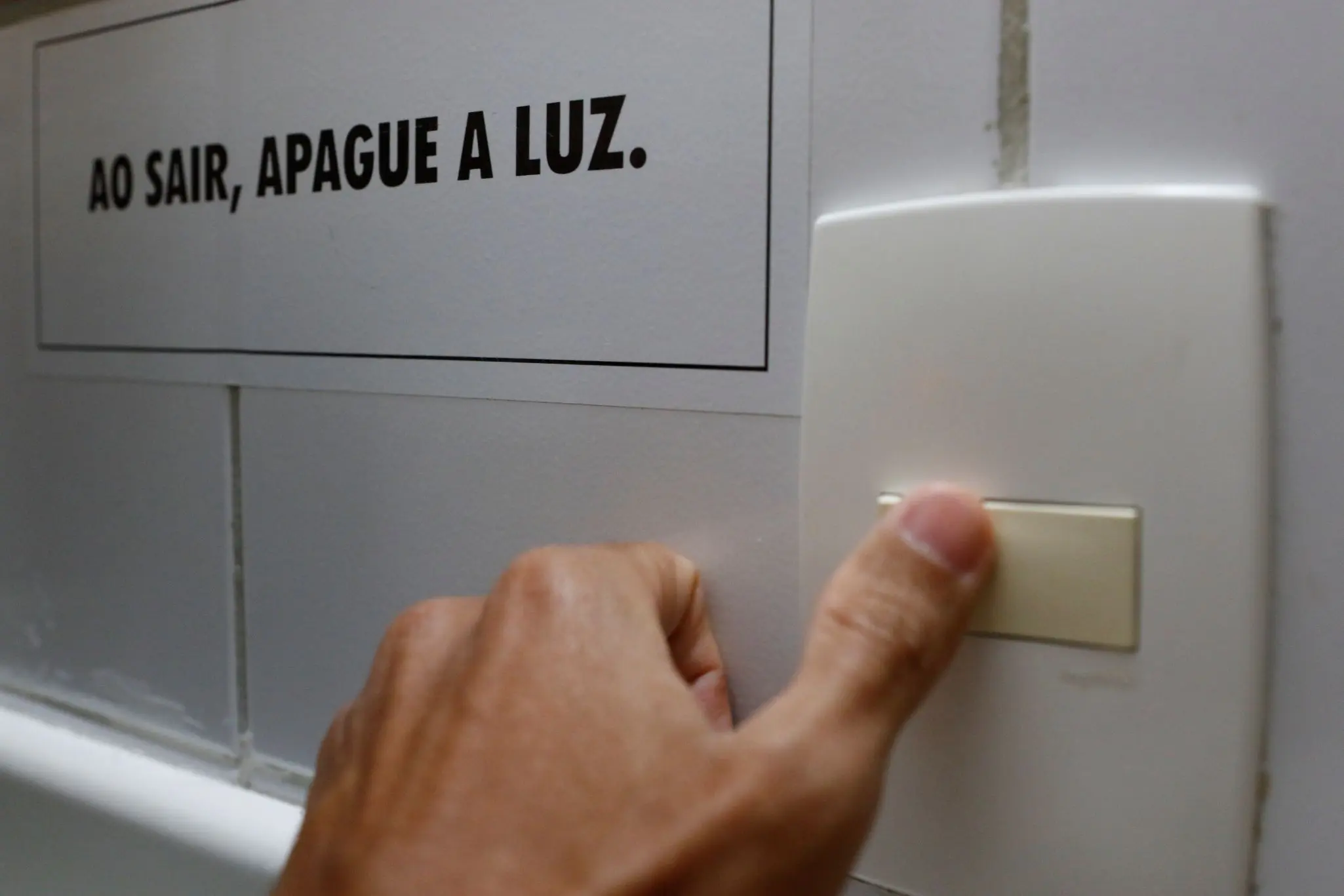 Conta de luz sobe em agosto: Aneel aciona bandeira vermelha patamar 2 4 Conta de luz sobe em agosto: Aneel aciona bandeira vermelha patamar 2 - Imagem do artigo original