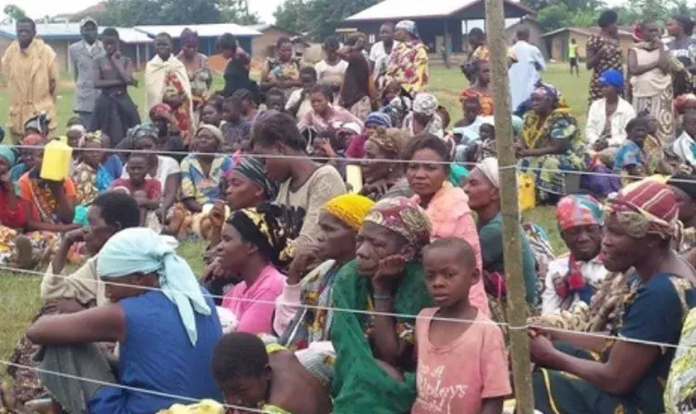 Ataque a igreja na RD Congo deixa 43 mortos, entre eles nove crianças 4 Ataque a igreja na RD Congo deixa 43 mortos, entre eles nove crianças - Imagem do artigo original