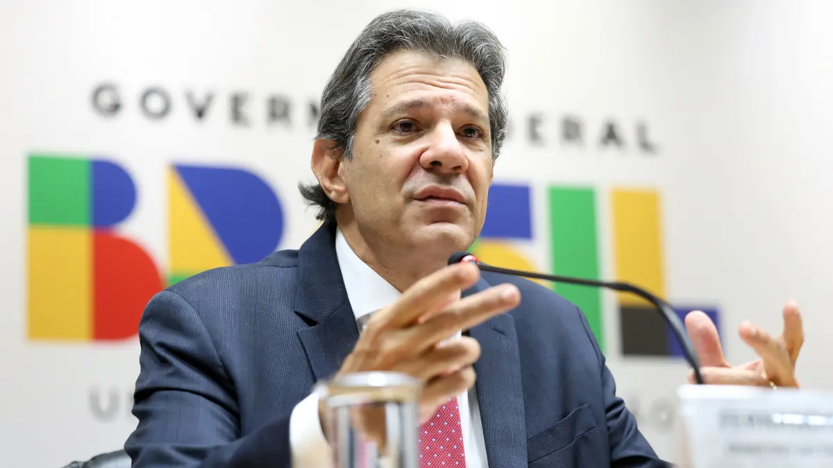 Haddad chama Bolsonaro de subserviente e condiciona conversa entre Lula e Trump a acordo prévio - Imagem do artigo original