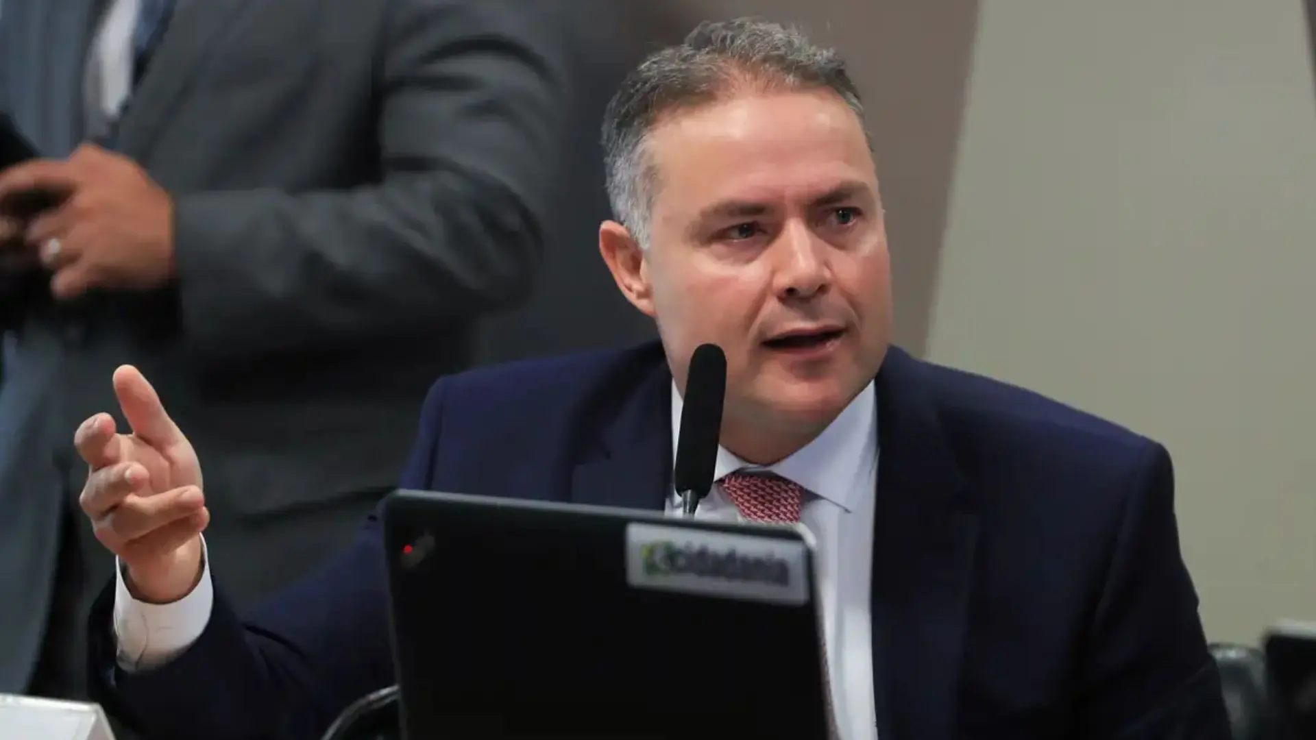 Governo avalia eliminar exigência de autoescola para tirar CNH 4 Governo avalia eliminar exigência de autoescola para tirar CNH - Imagem do artigo original