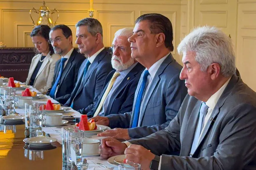 Viagem de oito senadores aos EUA para tratar de tarifas já soma R$ 500 mil - Imagem do artigo original
