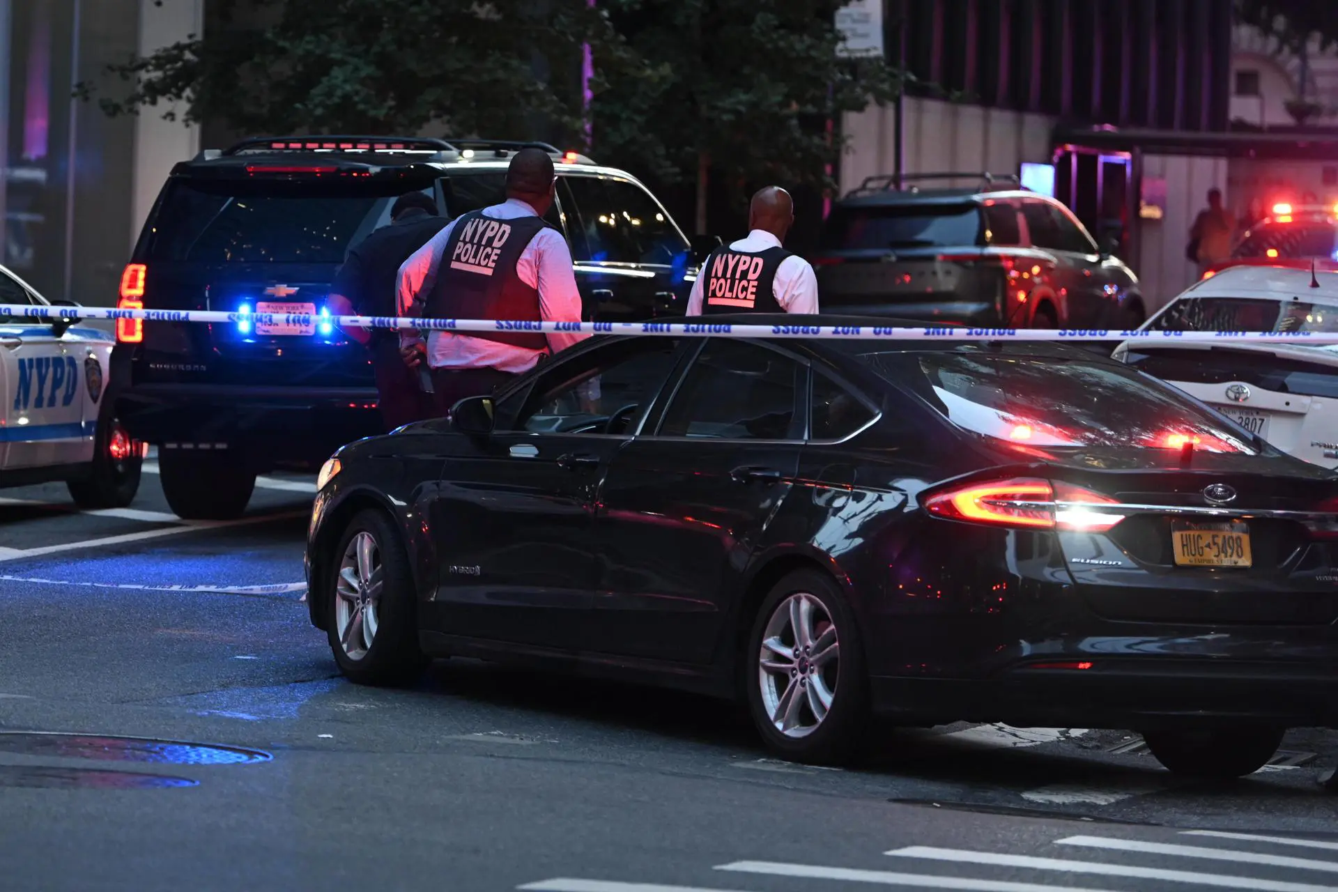 Prefeito afirma que agressor que matou cinco em Manhattan pretendia atacar sede da NFL - Imagem do artigo original