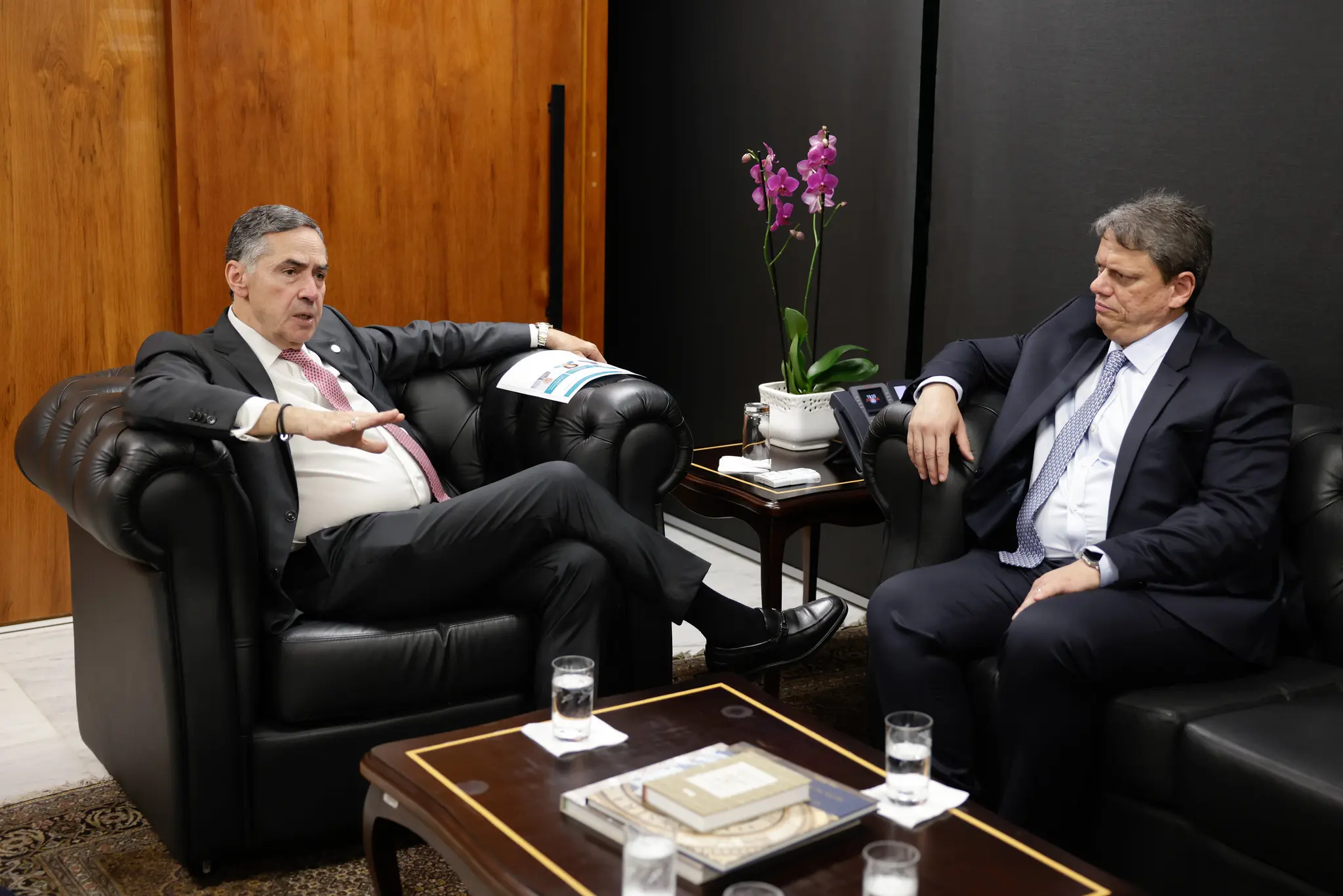 Ações no STF miram gestão Tarcísio e repetem estratégia usada contra Bolsonaro 4 Ações no STF miram gestão Tarcísio e repetem estratégia usada contra Bolsonaro - Imagem do artigo original