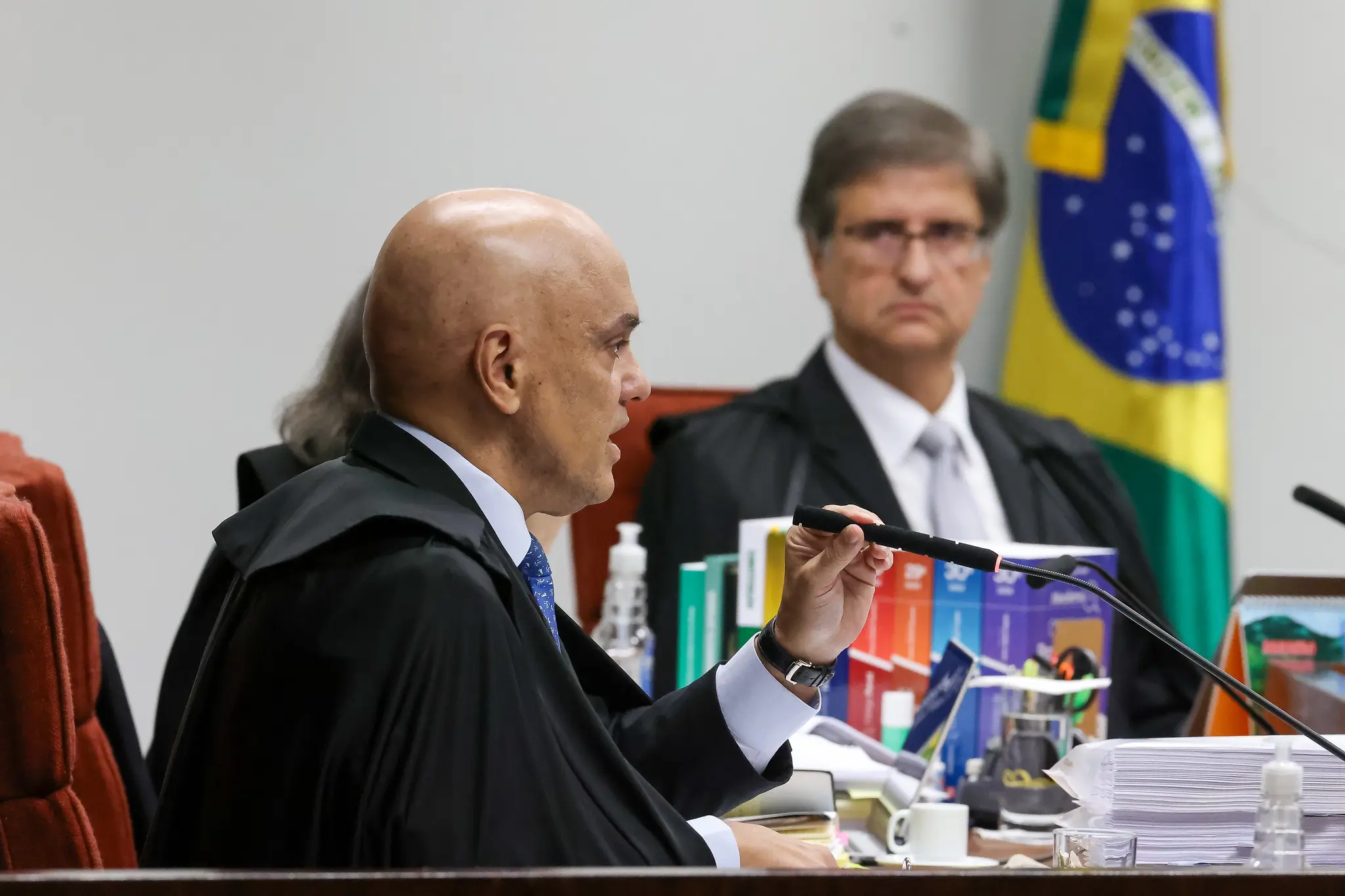 PGR se diz “assombrada” com sanções dos EUA contra Alexandre de Moraes 4 PGR se diz “assombrada” com sanções dos EUA contra Alexandre de Moraes - Imagem do artigo original