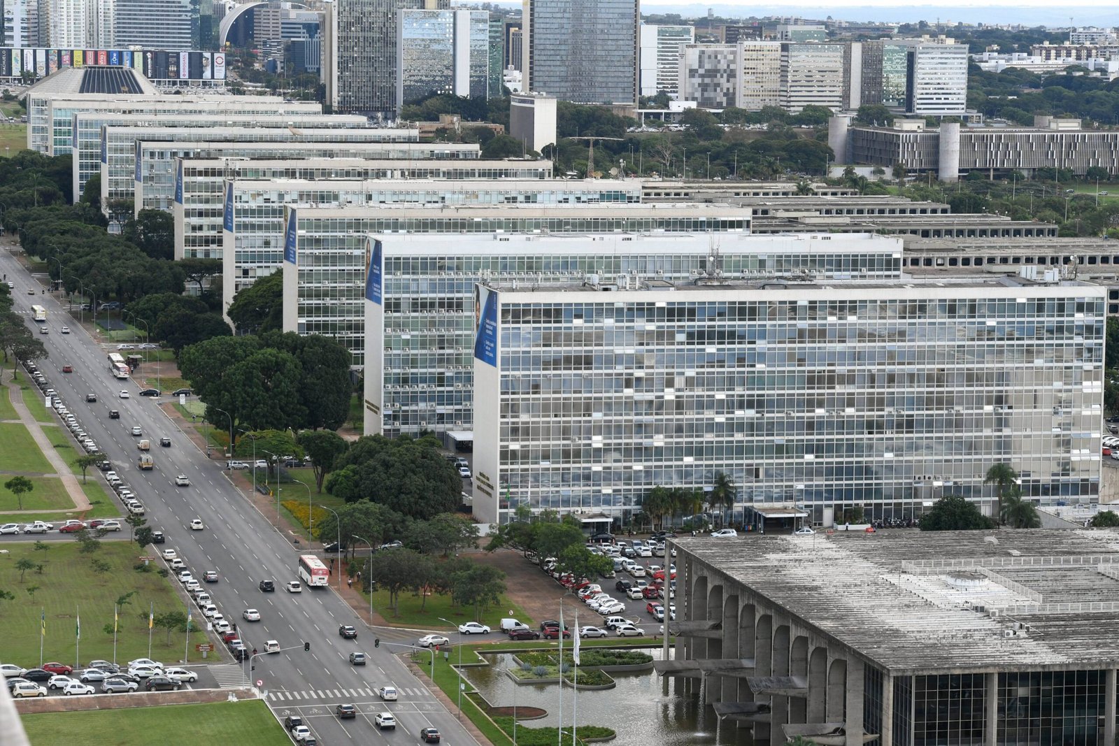 Governo destrava R$ 20,6 bilhões do Orçamento de 2025 para ministérios e emendas 4 Governo destrava R$ 20,6 bilhões do Orçamento de 2025 para ministérios e emendas - Imagem do artigo original