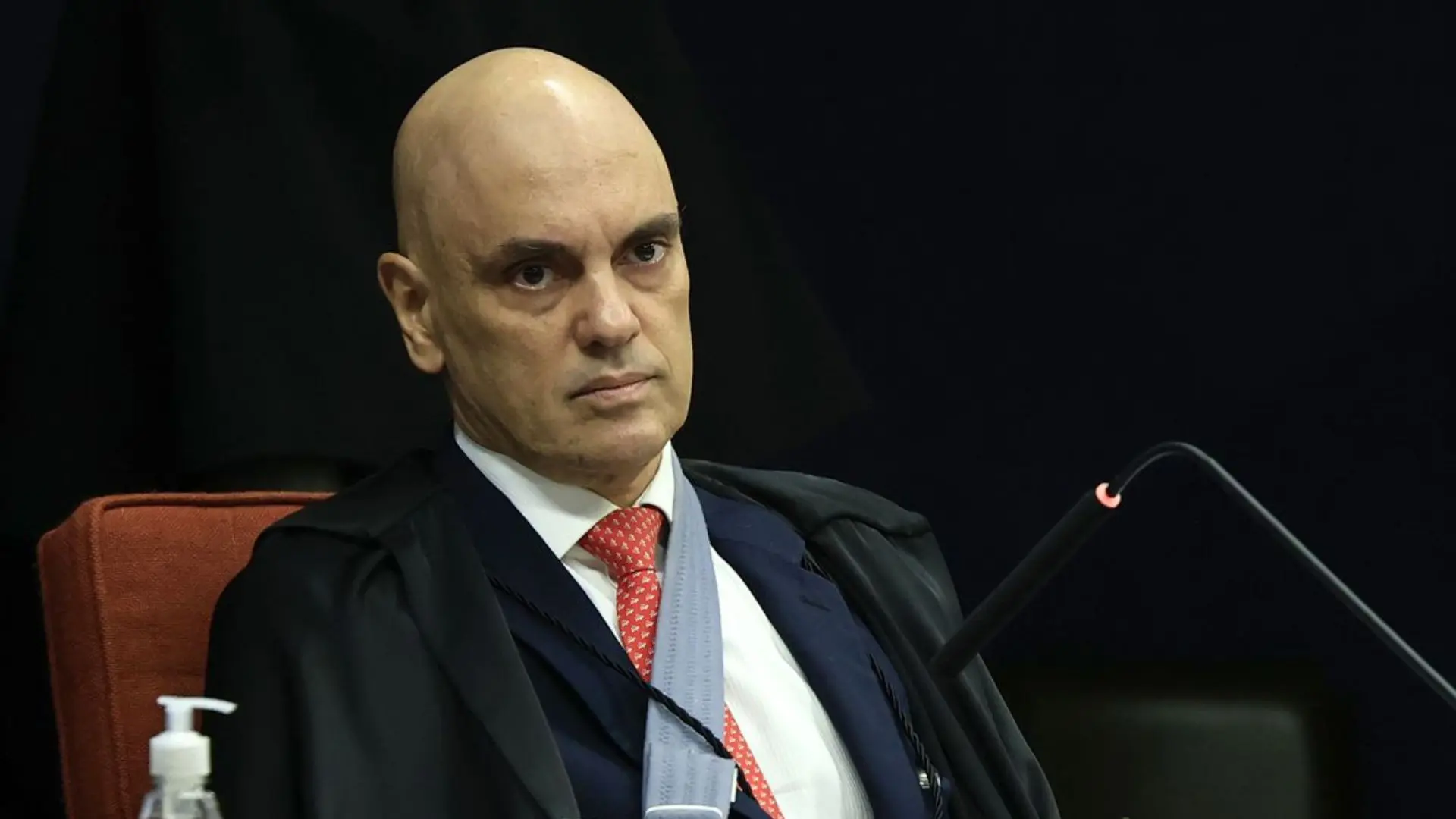 PL expulsa deputado que defendeu Alexandre de Moraes e atacou Donald Trump 4 PL expulsa deputado que defendeu Alexandre de Moraes e atacou Donald Trump - Imagem do artigo original