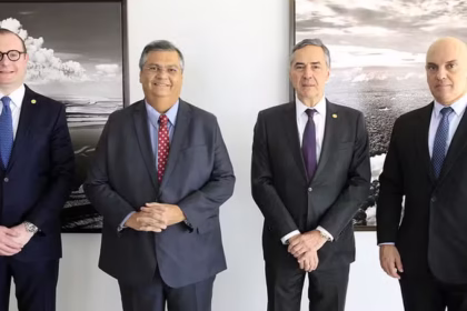 Maioria do STF permanece em silêncio sobre sanções dos EUA a Alexandre de Moraes 25 Apoio a Alexandre de Moraes