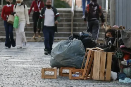 Número de moradores de rua no Brasil dobra em pouco mais de um ano 19 Moradores de rua 712x370 1