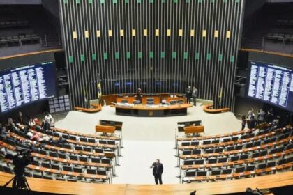 Oposição quer barrar imposto sobre altas rendas e trocar compensação por corte de gastos 24 ocrente 1756255328