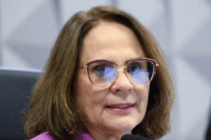 Senadora Damares Alves revela que trata câncer de mama 21 ocrente 1756334517