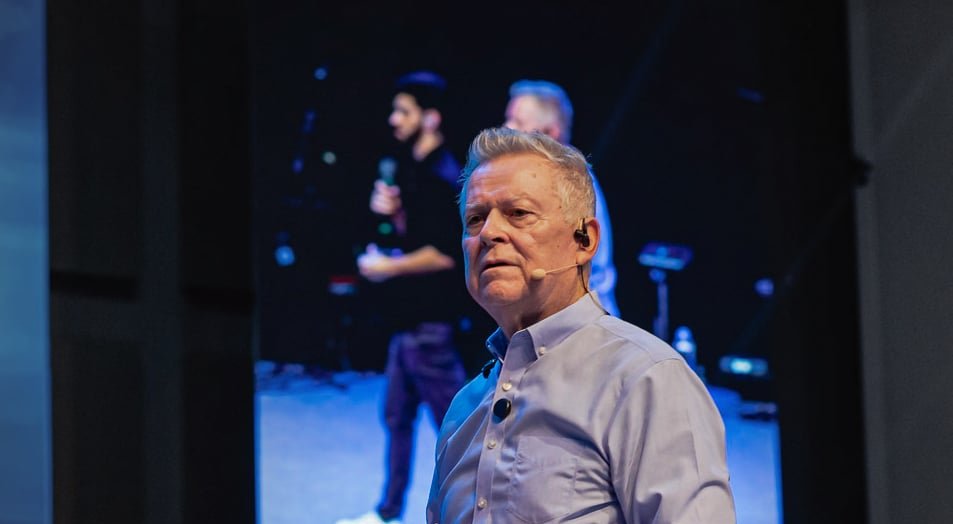 Pastor Randy Clark prevê “onda de avivamento” e confirma Voice of the Apostles 2025 em Sumaré (SP) 4 Pastor Randy Clark prevê “onda de avivamento” e confirma Voice of the Apostles 2025 em Sumaré (SP) - Imagem do artigo