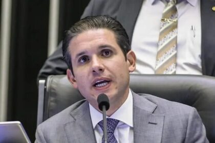 Votação da PEC da Blindagem é adiada por falta de consenso na Câmara 18 ocrente 1756382298