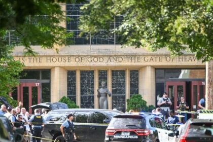 Ataque a igreja católica em Minneapolis deixa duas crianças mortas e 17 feridos 15 ocrente 1756384077