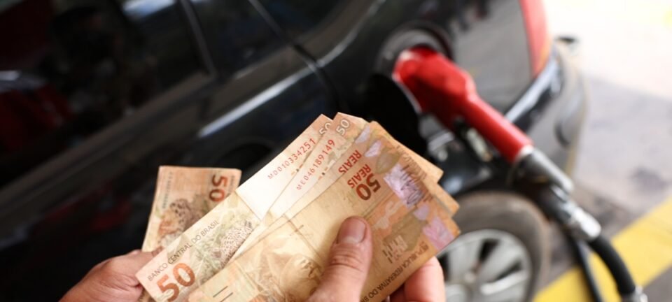 PCC obrigou donos a vender postos de combustíveis sob ameaça de morte, indica força-tarefa 4 PCC obrigou donos a vender postos de combustíveis sob ameaça de morte, indica força-tarefa - Imagem do artigo