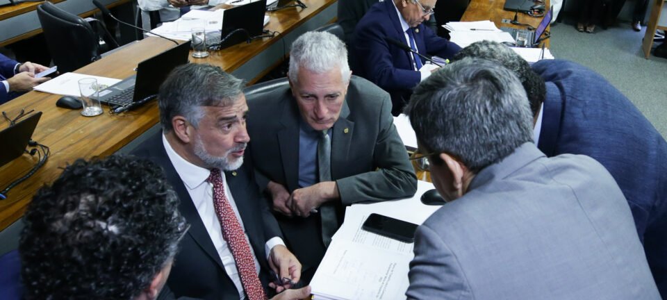 PT promove trocas de membros para retomar maioria na CPMI do INSS 4 PT promove trocas de membros para retomar maioria na CPMI do INSS - Imagem do artigo