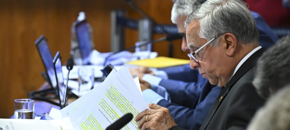 CPMI pede registros de acessos do “careca do INSS” ao órgão entre 2019 e 2025 4 CPMI pede registros de acessos do “careca do INSS” ao órgão entre 2019 e 2025 - Imagem do artigo