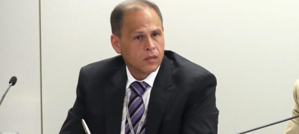 Ex-assessor afirma que TSE retirou do ar mais de 3 mil perfis nas redes sociais 4 Ex-assessor afirma que TSE retirou do ar mais de 3 mil perfis nas redes sociais - Imagem do artigo