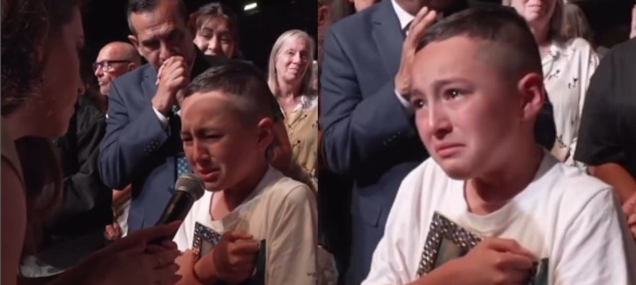 Menino leva foto da mãe a igreja de Los Angeles e pede oração pela salvação dela 4 Menino leva foto da mãe a igreja de Los Angeles e pede oração pela salvação dela - Imagem do artigo