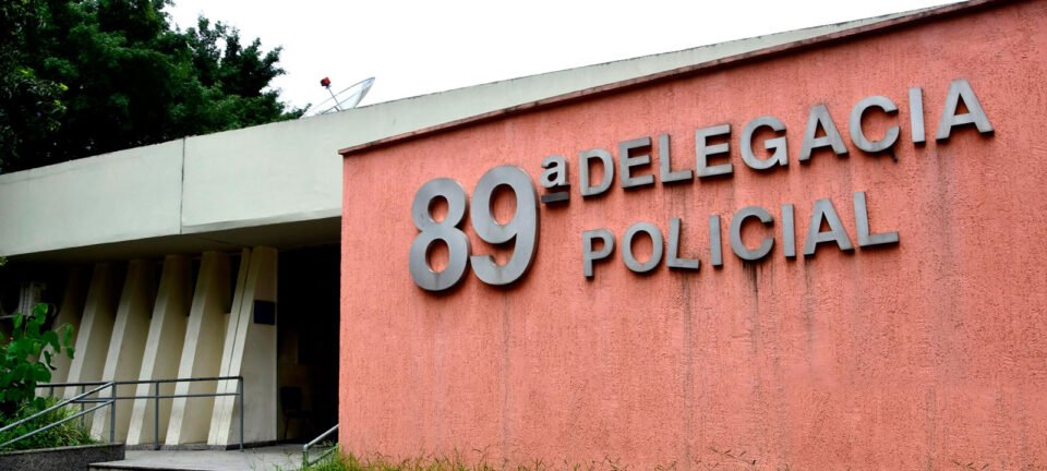 Polícia do RJ prende dois suspeitos de roubo à casa de familiares de Bolsonaro em Resende 4 Polícia do RJ prende dois suspeitos de roubo à casa de familiares de Bolsonaro em Resende - Imagem do artigo