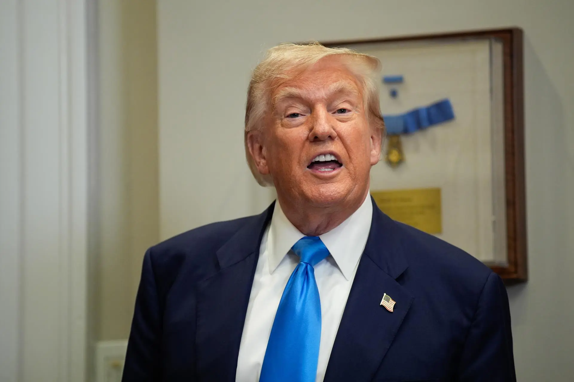 Trump diz que Lula pode telefonar “quando quiser” para discutir tarifa de 50% sobre produtos brasileiros - Imagem do artigo original