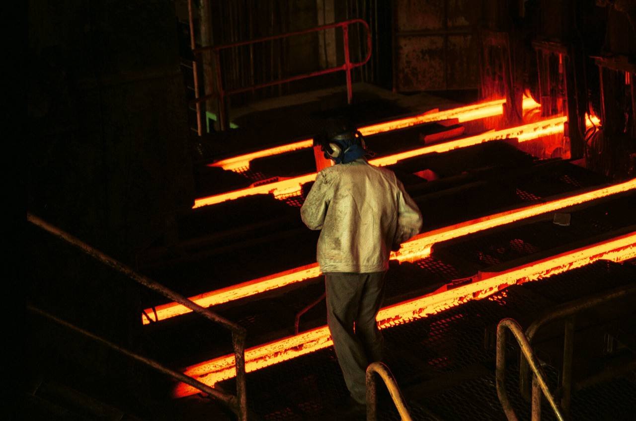 Gerdau demite 1,5 mil trabalhadores e ameaça novos cortes diante de aço importado - Imagem do artigo original