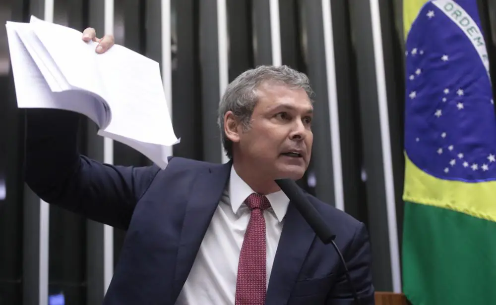 PT aciona STF para impedir bancos de aplicar sanções dos EUA a Moraes e especialistas veem risco sistêmico 4 PT aciona STF para impedir bancos de aplicar sanções dos EUA a Moraes e especialistas veem risco sistêmico - Imagem do artigo original