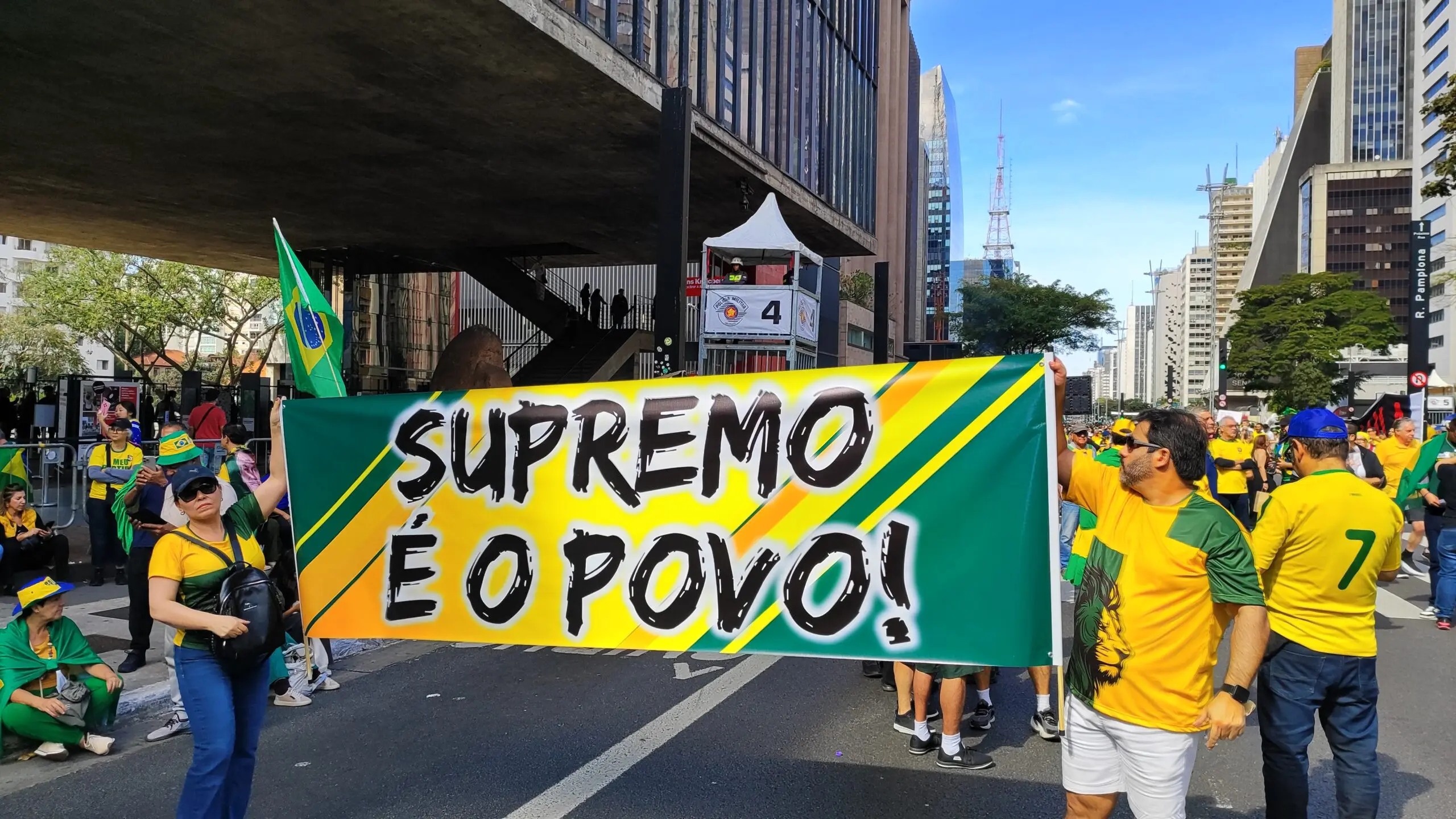 Michelle Bolsonaro é a única presidenciável a integrar protestos contra Moraes e Lula - Imagem do artigo original