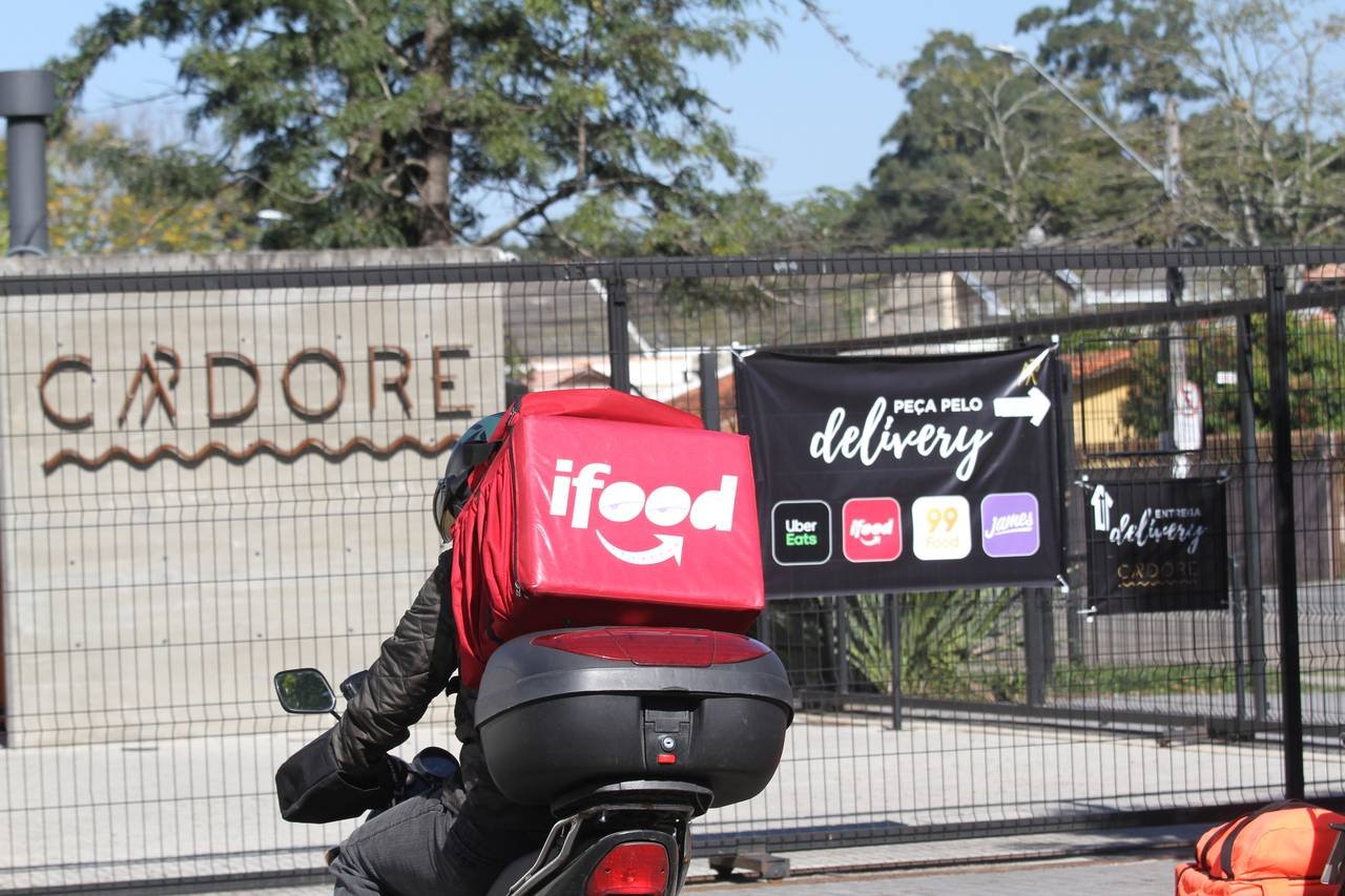 iFood destina R$ 17 bilhões ao mercado brasileiro até 2026 para enfrentar rivais chinesas - Imagem do artigo original