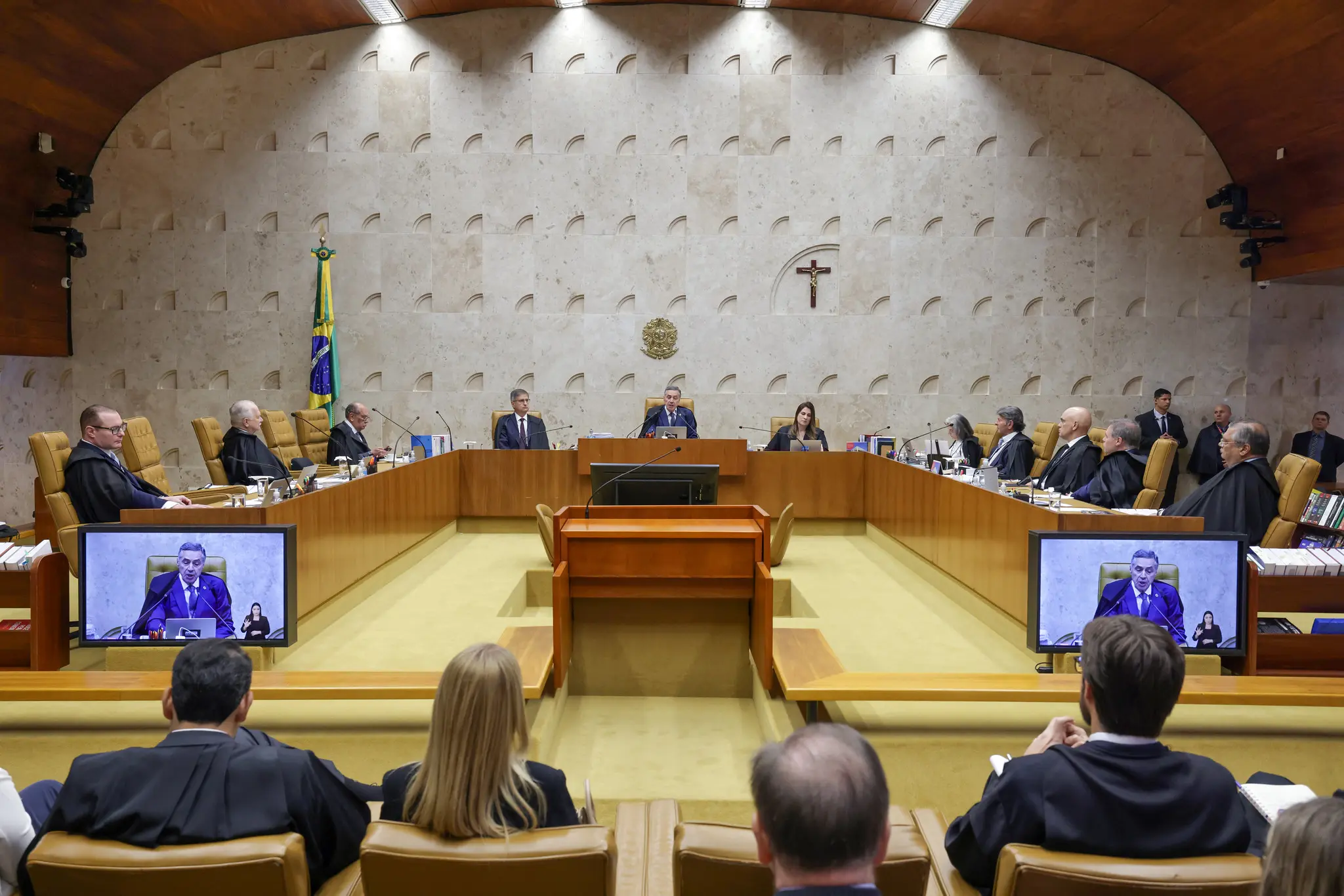 Reprovação ao STF atinge 36%, mostra Datafolha 4 Reprovação ao STF atinge 36%, mostra Datafolha - Imagem do artigo original