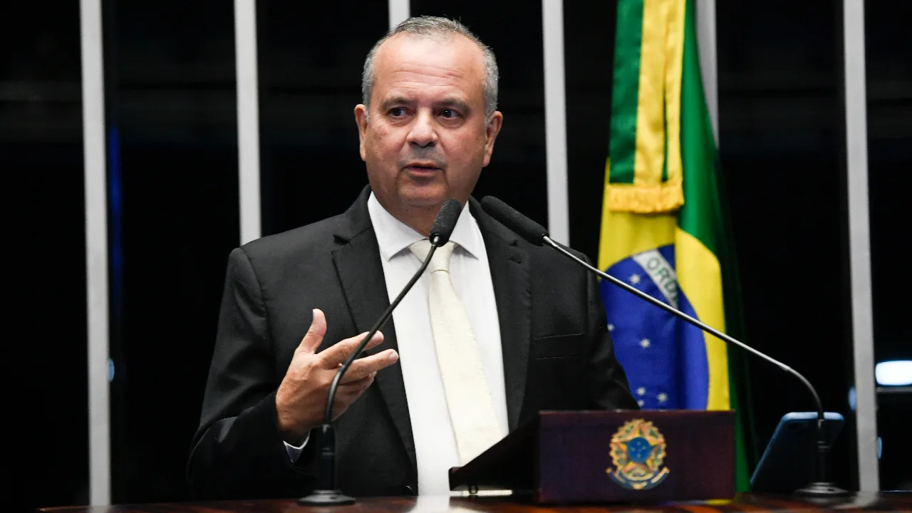 Oposição reúne 41 assinaturas para pedir impeachment de Moraes, mas Alcolumbre mantém resistência - Imagem do artigo original