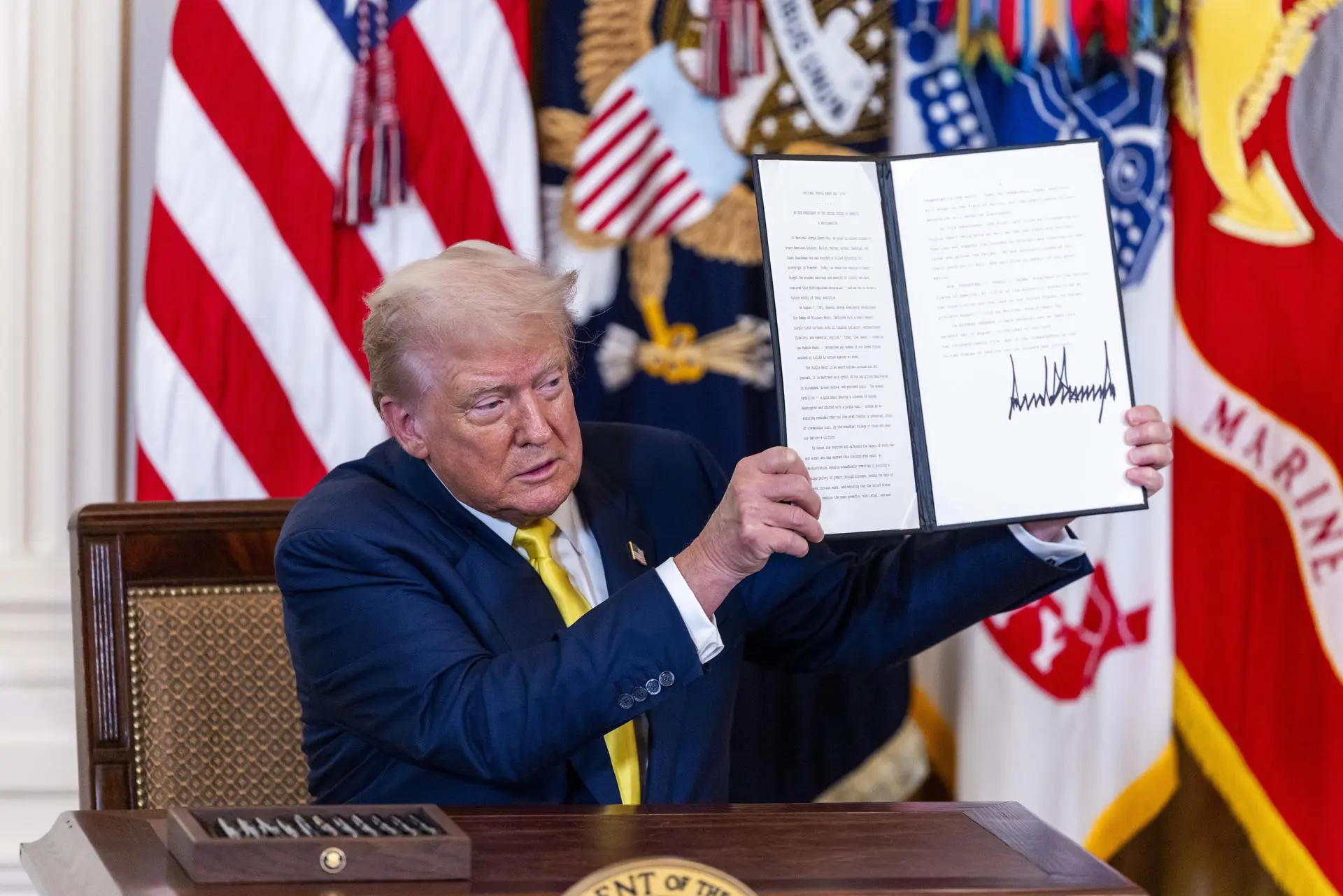 Estados Unidos preveem arrecadação de US$ 50 bilhões por mês com novo pacote de tarifas - Imagem do artigo original