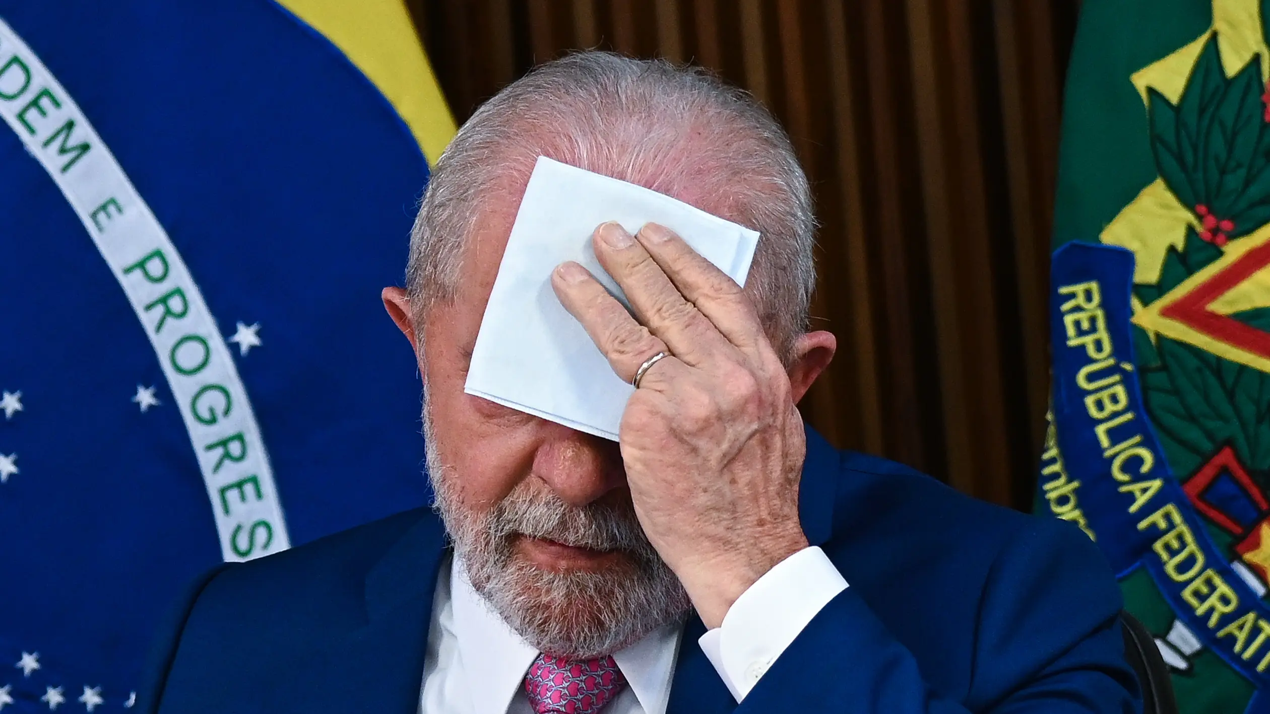 Brasil enfrenta tarifa de 50% dos EUA e é apontado como pior negociador no novo pacote de sobretaxas 4 Brasil enfrenta tarifa de 50% dos EUA e é apontado como pior negociador no novo pacote de sobretaxas - Imagem do artigo original