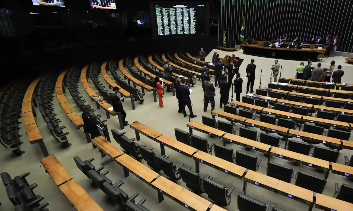 Governo bloqueia 43% das emendas parlamentares previstas para 2025 - Imagem do artigo original