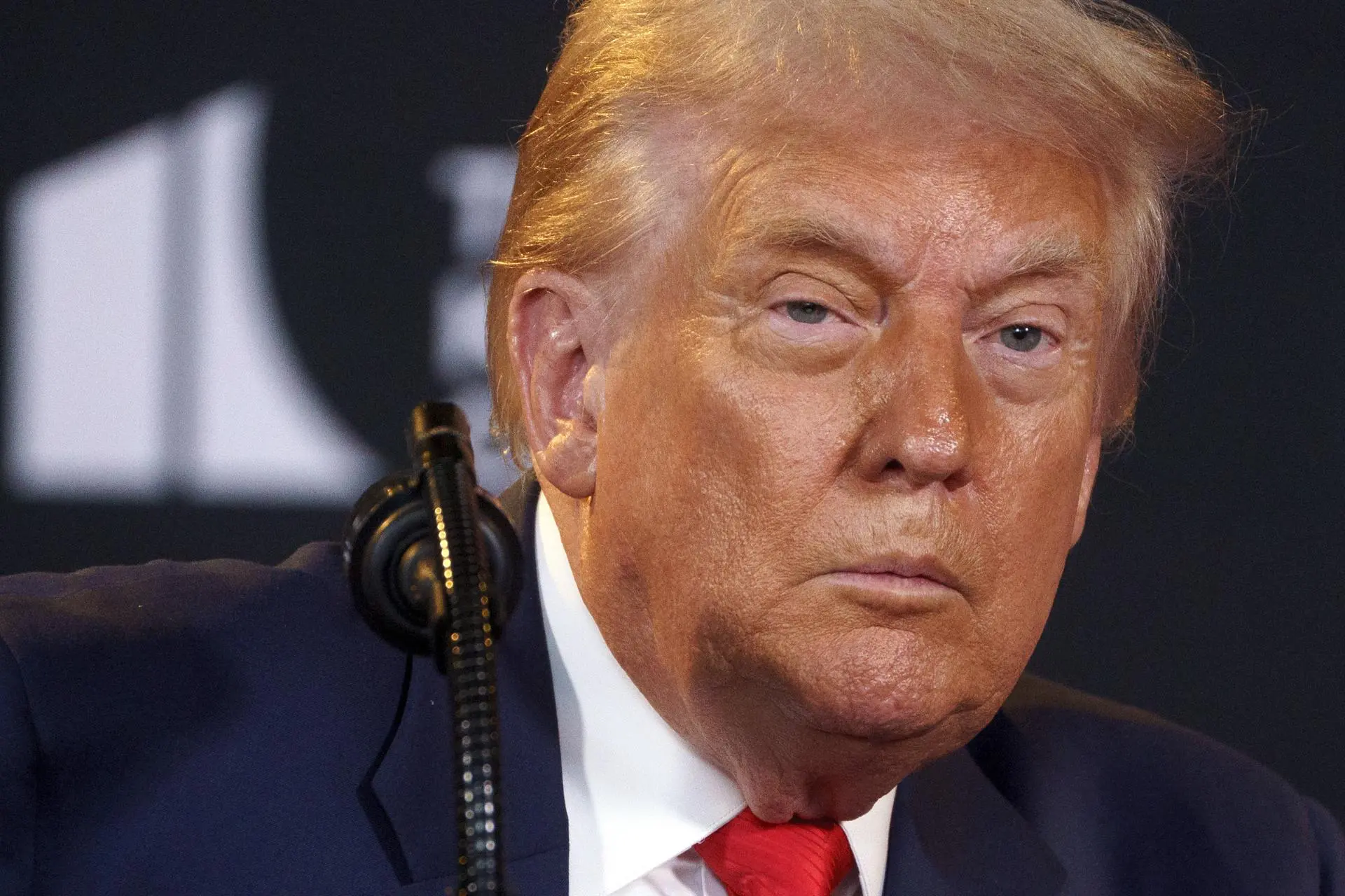 Trump ameaça “consequências muito severas” se Putin recusar cessar-fogo na Ucrânia na sexta-feira 4 Trump ameaça “consequências muito severas” se Putin recusar cessar-fogo na Ucrânia na sexta-feira - Imagem do artigo original