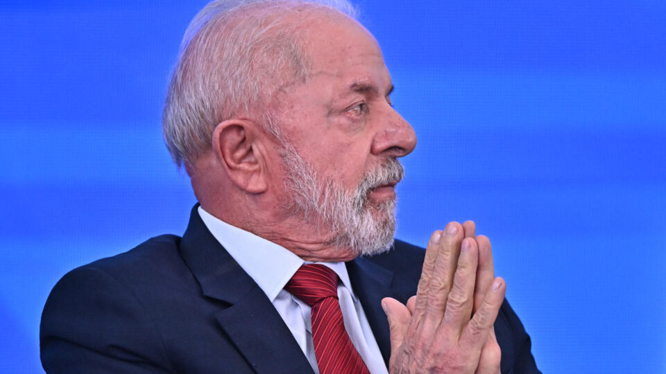 Lula convida Trump ao Alvorada e critica tarifa de 50% sobre exportações brasileiras 4 Lula convida Trump ao Alvorada e critica tarifa de 50% sobre exportações brasileiras - Imagem do artigo original