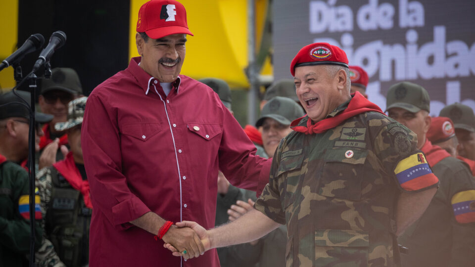 EUA acusam Diosdado Cabello de destruir a Venezuela e congelam ativos de Maduro e do ministro 4 EUA acusam Diosdado Cabello de destruir a Venezuela e congelam ativos de Maduro e do ministro - Imagem do artigo original