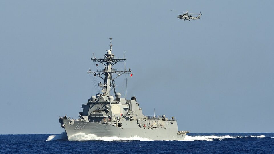 Estados Unidos deslocam três navios de guerra para combater narcotráfico nas proximidades da Venezuela 4 Estados Unidos deslocam três navios de guerra para combater narcotráfico nas proximidades da Venezuela - Imagem do artigo original