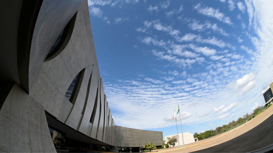 Câmara aprova 330 novas funções no STJ com gasto anual previsto de R$ 8,7 bilhões 4 Câmara aprova 330 novas funções no STJ com gasto anual previsto de R$ 8,7 bilhões - Imagem do artigo original