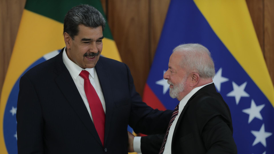 EUA envia navios de guerra ao Caribe e reaquece debate sobre risco de “venezuelização” no Brasil 4 EUA envia navios de guerra ao Caribe e reaquece debate sobre risco de “venezuelização” no Brasil - Imagem do artigo original