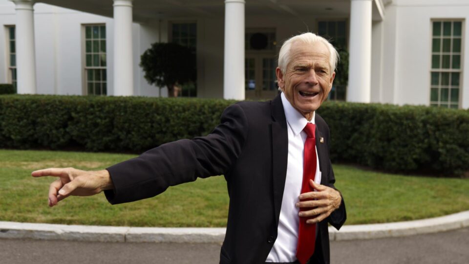 Assessor de Trump ironiza lobby pró-Brasil e cobra libertação de Bolsonaro 4 Assessor de Trump ironiza lobby pró-Brasil e cobra libertação de Bolsonaro - Imagem do artigo original