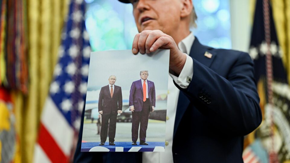 Trump impõe novo prazo de duas semanas para Putin negociar fim da guerra na Ucrânia 4 Trump impõe novo prazo de duas semanas para Putin negociar fim da guerra na Ucrânia - Imagem do artigo original