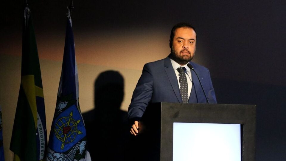 Cláudio Castro solta a voz com “Evidências” em encontro empresarial no Rio 4 Cláudio Castro solta a voz com “Evidências” em encontro empresarial no Rio - Imagem do artigo original