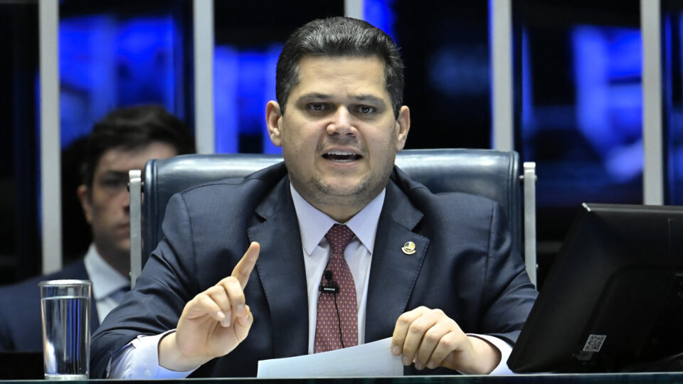 Governo recusa novo embaixador de Israel e abandona aliança contra antissemitismo, elevando tensão diplomática 4 Governo recusa novo embaixador de Israel e abandona aliança contra antissemitismo, elevando tensão diplomática - Imagem do artigo original
