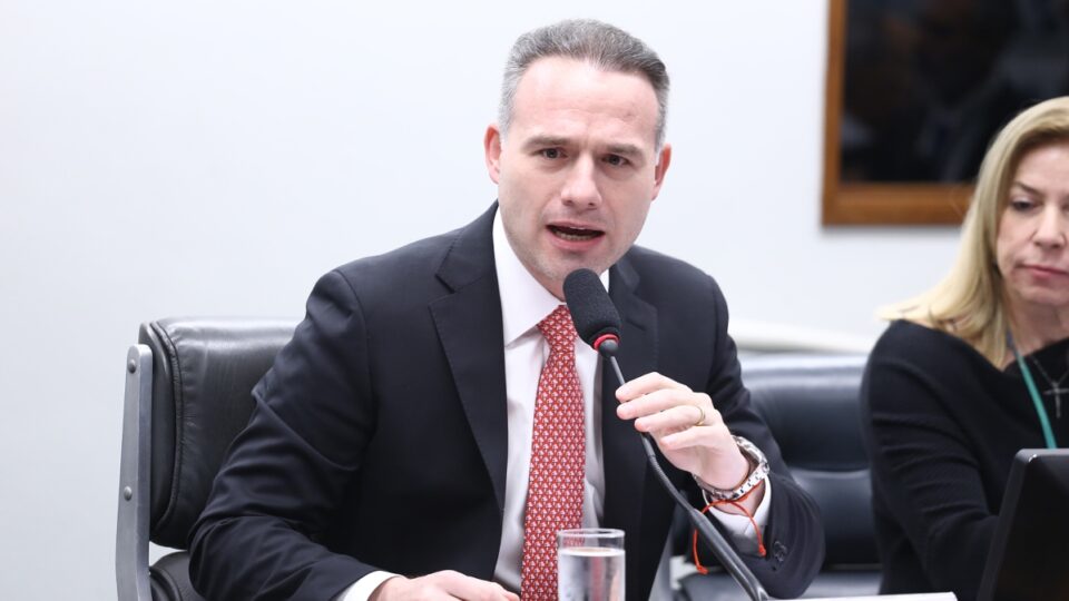 Presidente do Conselho de Ética descarta quebra de decoro nas ações de Eduardo Bolsonaro 4 Presidente do Conselho de Ética descarta quebra de decoro nas ações de Eduardo Bolsonaro - Imagem do artigo original