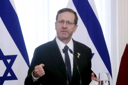 Presidente israelense afirma que ofensiva de 7 de outubro tornou inviável a solução de dois Estados 24 rss featured 15919 1754505809