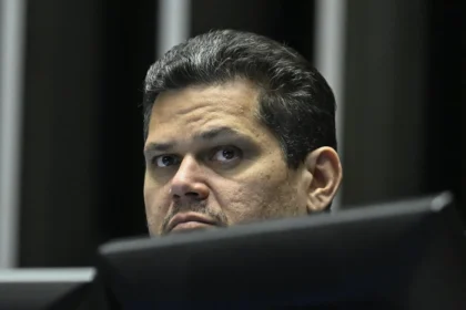 Nikolas Ferreira ameaça pedir afastamento de Alcolumbre se Senado não analisar impeachment de Moraes 6 rss featured 16143 1754600276