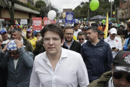 Morre Miguel Uribe Turbay, senador e pré-candidato à Presidência da Colômbia, aos 39 anos 9 rss featured 17551 1754913036