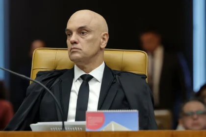 Wall Street Journal acusa STF de promover “golpe de Estado” no Brasil sob liderança de Alexandre de Moraes 3 rss featured 17597 1754925176
