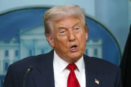 Trump decreta emergência em Washington, convoca Guarda Nacional e promete reduzir criminalidade 15 rss featured 17619 1754929742