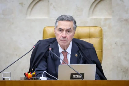 Discussão no STF: Fux contesta perda de relatoria e bate boca com Barroso 12 rss featured 18186 1755230900